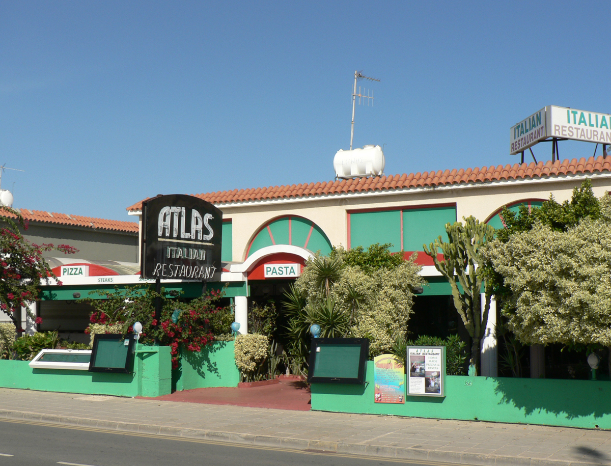 Итальянский ресторан Atlas в Айя-Напе на Ниссси авеню