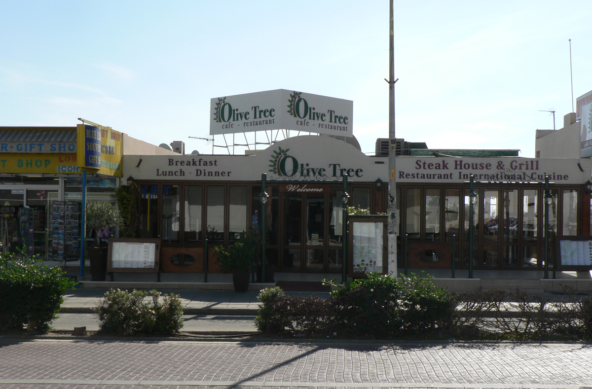 Кафе-ресторан Olive Tree на Нисси авеню в Айя-Напе