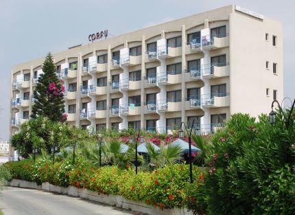 Трехзвездочный отель Corfu в Айя-Напе