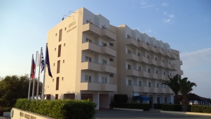 Отель Ирис в Протарасе на Кипре