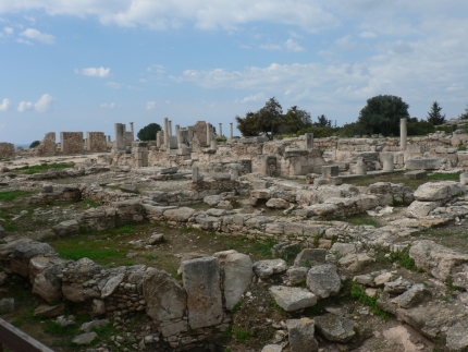 Территория храмового комплекса Аполлона Илатского