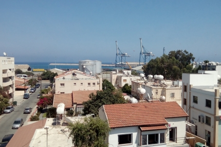 Апарт-отель Sunflower в Ларнаке на Кипре. Вид из окна
