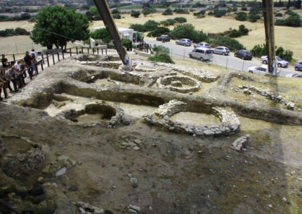 Неолитическое поселение Калавасос-Тента