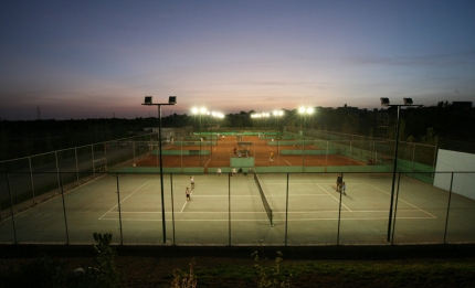 Теннисная академия Иоаннидис в Лимассоле