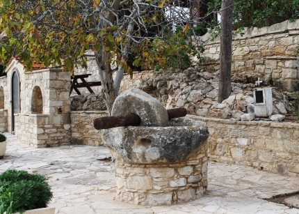 Церковь Святой Параскевы в деревне Полеми на Кипре