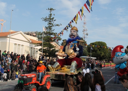 Большой карнавальный парад в Пафосе
