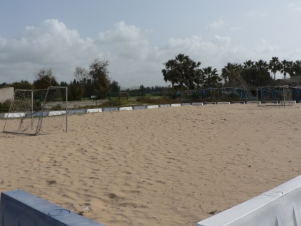 Площадка для пляжного футбола на пляже в Героскипу