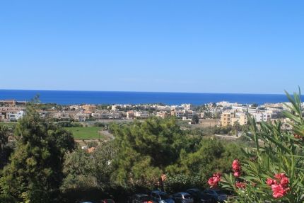 Вид на Като Пафос со смотровой площадки