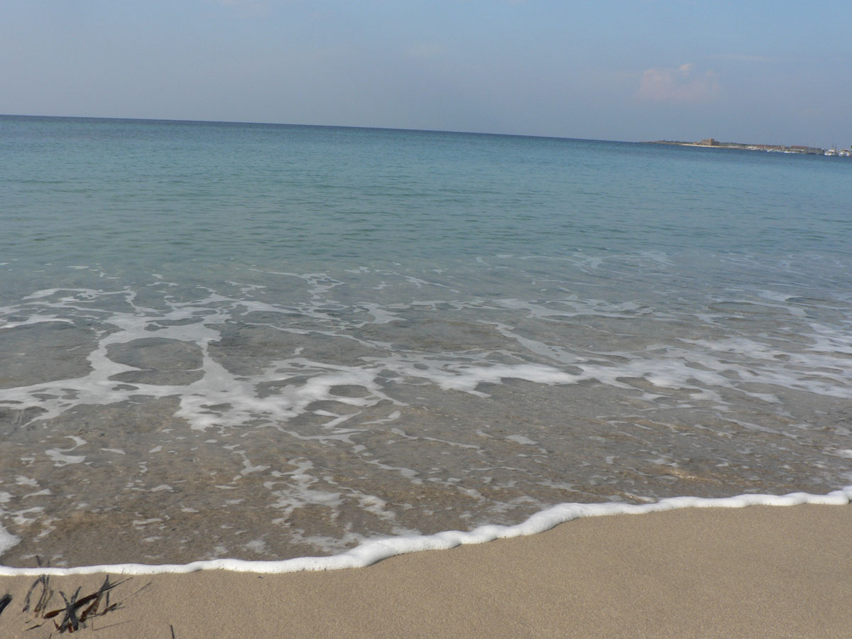 Море в Пафосе утром 1 января 2013 года