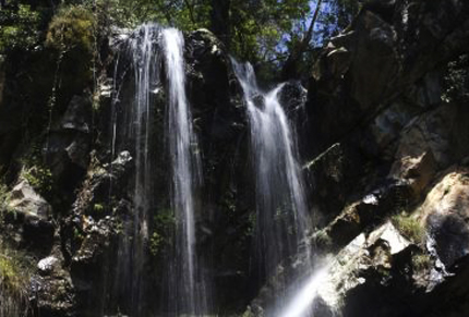 Водопад Каледония в окрестностях деревни Платрес на Кипре