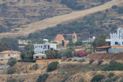 Храм Святых Рафаила, Николая и Ирины в деревне Пахиаммос на Кипре
