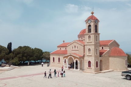 Храм Святых Рафаила, Николая и Ирины в деревне Пахиаммос на Кипре