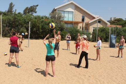 Академия пляжного волейбола на Кипре под руководством Михаила Кушнерева