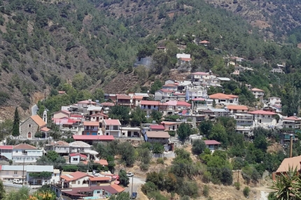 Деревня Калопанайотис на Кипре