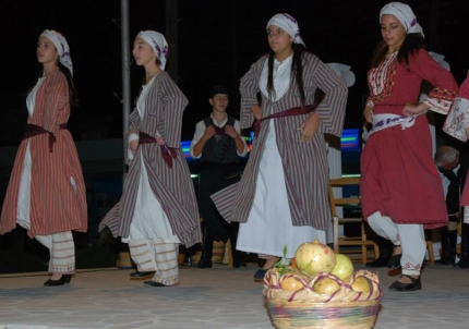 Гранатовый фестиваль в деревне Ормидия