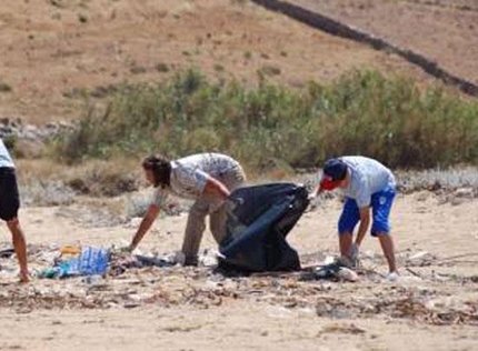 Очистим Кипр за один день