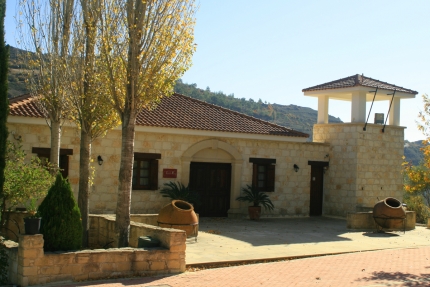 Винодельня Вардалис в деревне Килани