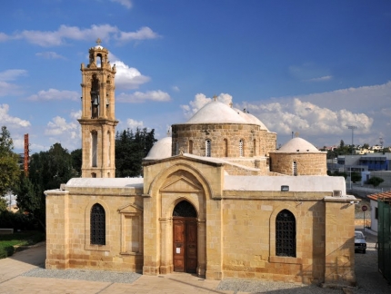 Церковь Святых Варнавы и Илариона в деревне Перистерона