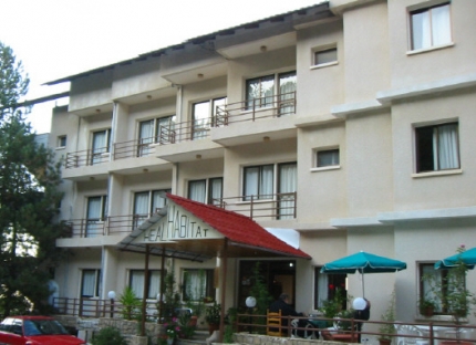 Курортный отель Health Habitat в деревне Педулас