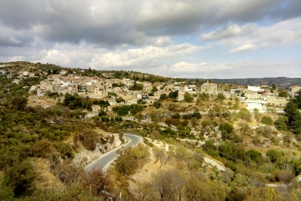 Кипрская деревня Вуни